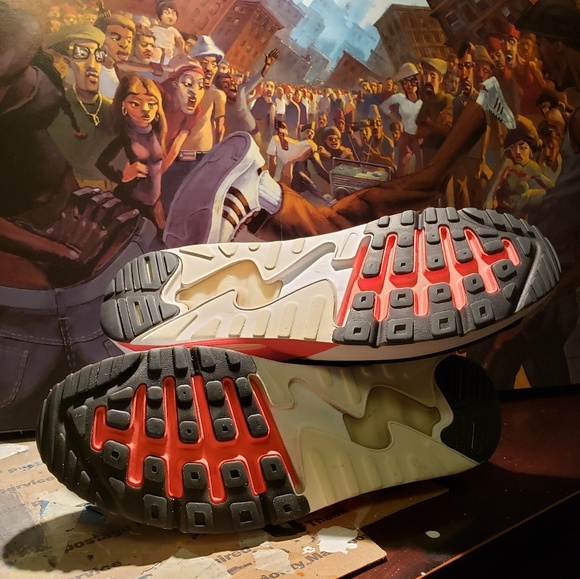 SOLD.....Air Max 90 infrared flyknit - Picture 6 of 8